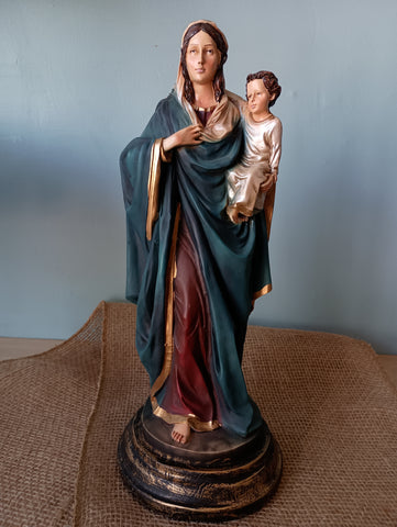 VIRGEN CON EL NINO  13.50"H